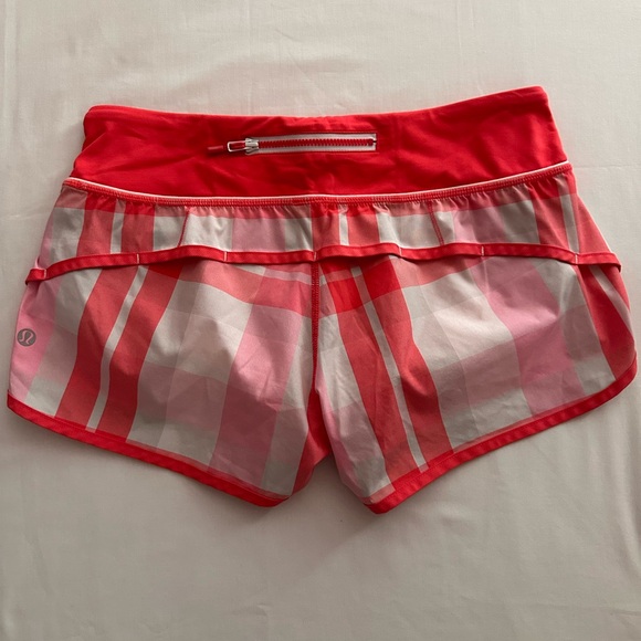 lululemon Run: Speed Short 2.5”,*LR,2-Way Stretch, Size 4 - Picture 1 of 5
